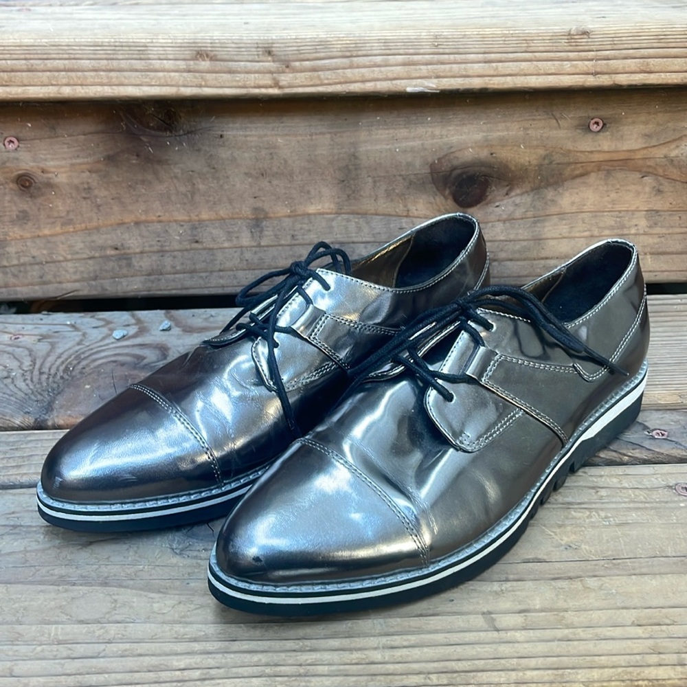 Metallic Silver Oxford shoes